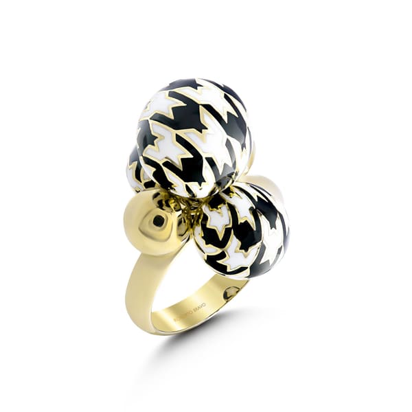 HAHNENTRITT RING