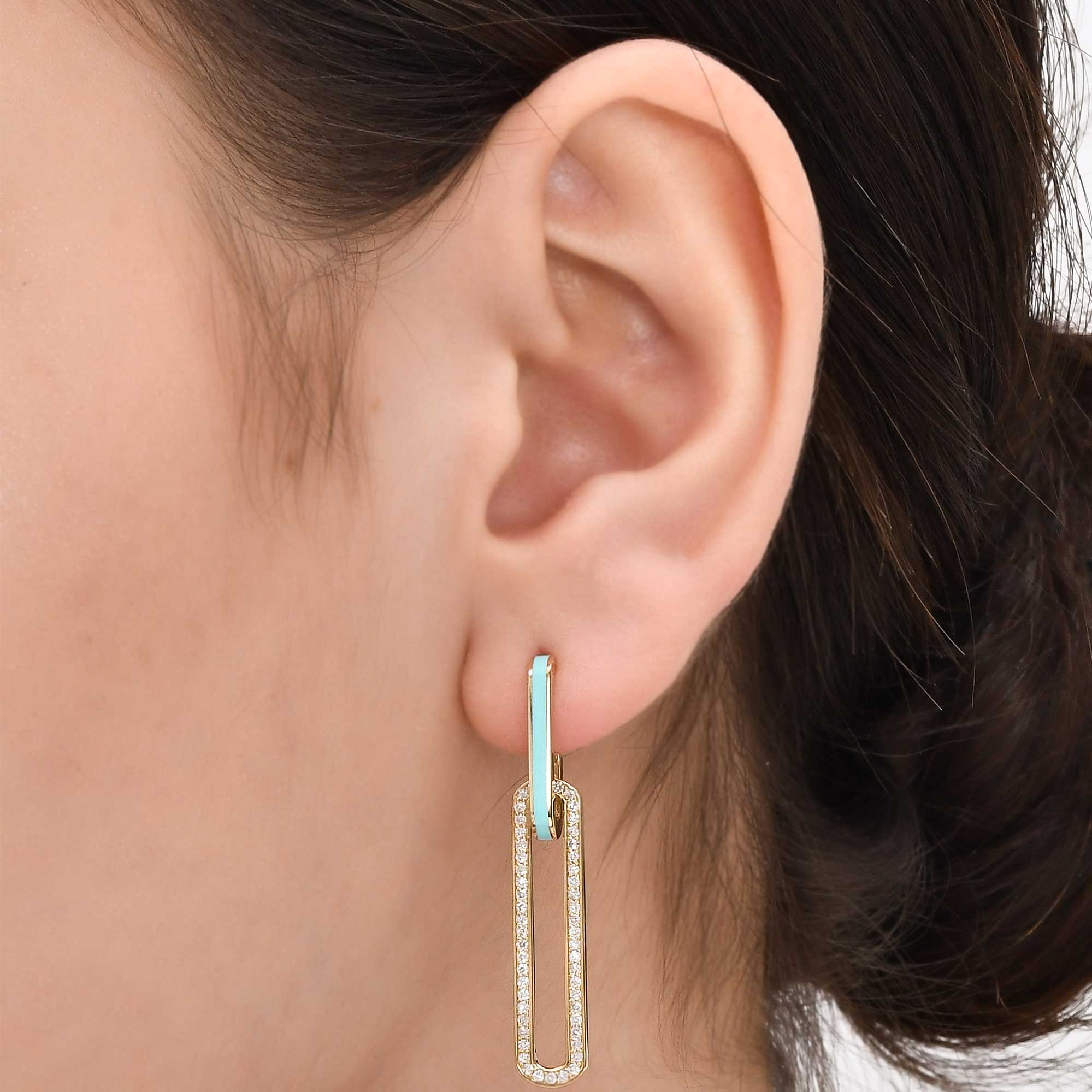 ATTACH EARING
